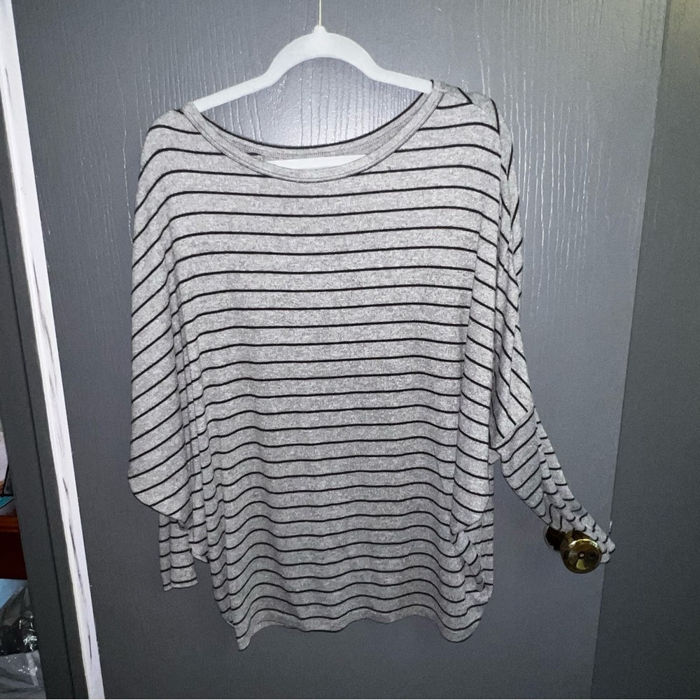 24/7 Dolman Long sleeve top